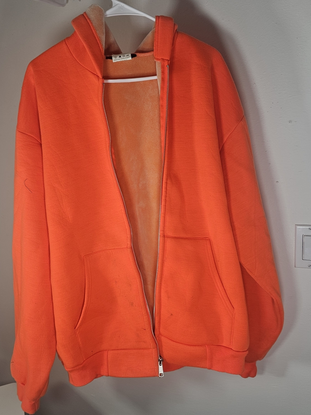 Wolf Mountain Bright Orange Zip-Up Hoodie Size XL